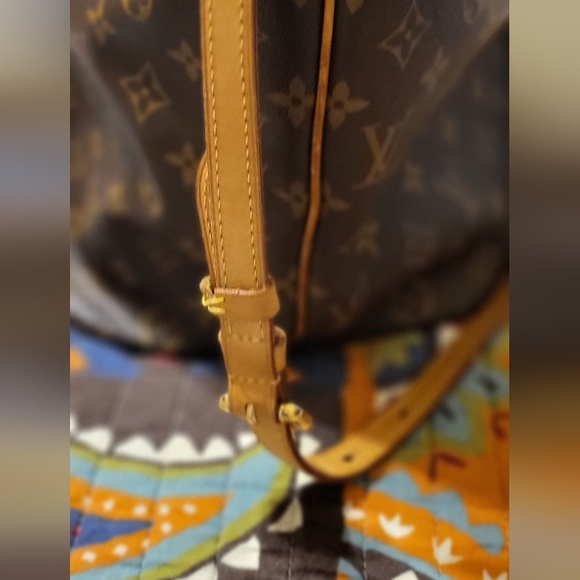 Louis Vuitton Palermo GM - Picture 13 of 13